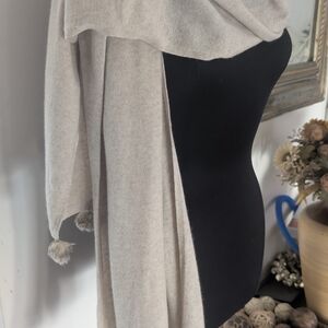 Garnet Hill Cream Women's Large Scarf/Wrap....100% CASHMERE....